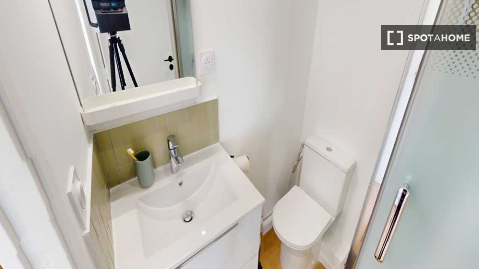 Double room Paris, 9 beds, 160m² — photo 23