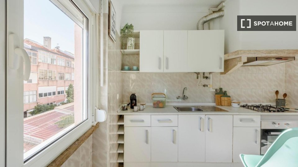 Apartment Lisbon, 2 beds — photo 4