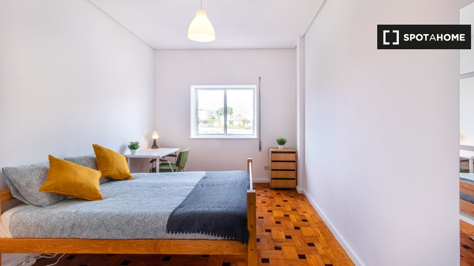 Double room Porto, 6 beds — photo 1
