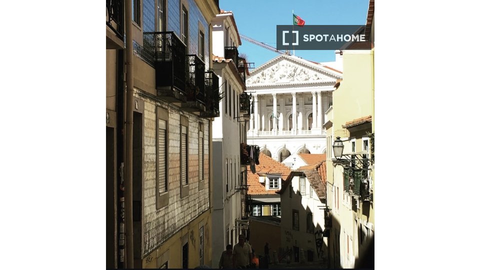 Apartment Lisbon, 1 bed — photo 19