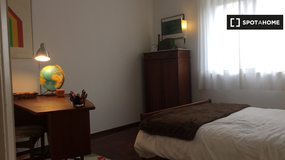 Double room Lisbon, 4 beds, 160m² — photo 4