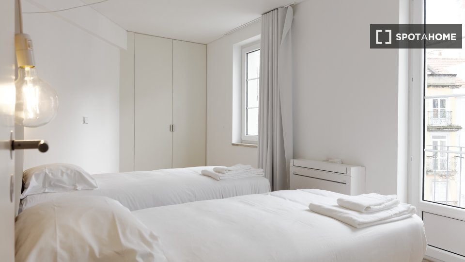 Apartment Lisbon, 2 beds, 80m² — photo 5