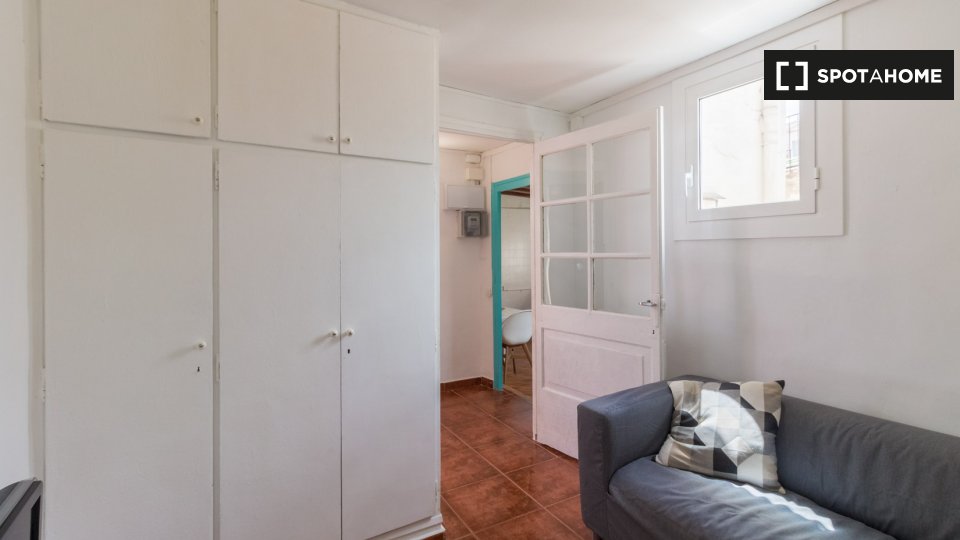 Apartment Barcelona, 1 bed, 40m² — photo 3