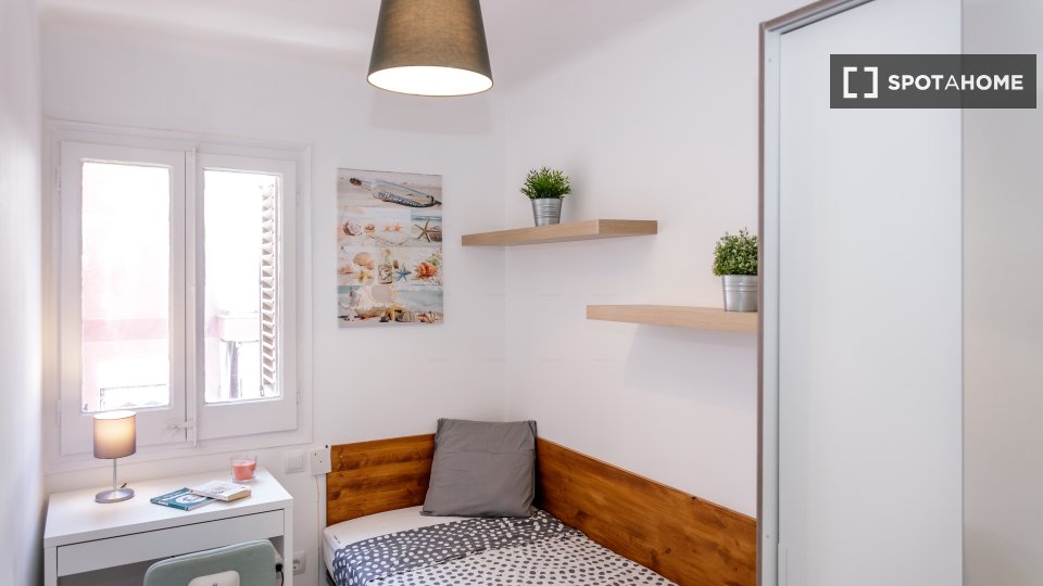 Double room Barcelona, 10 beds — photo 22