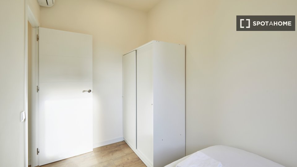 Apartment Barcelona, 2 beds — photo 18
