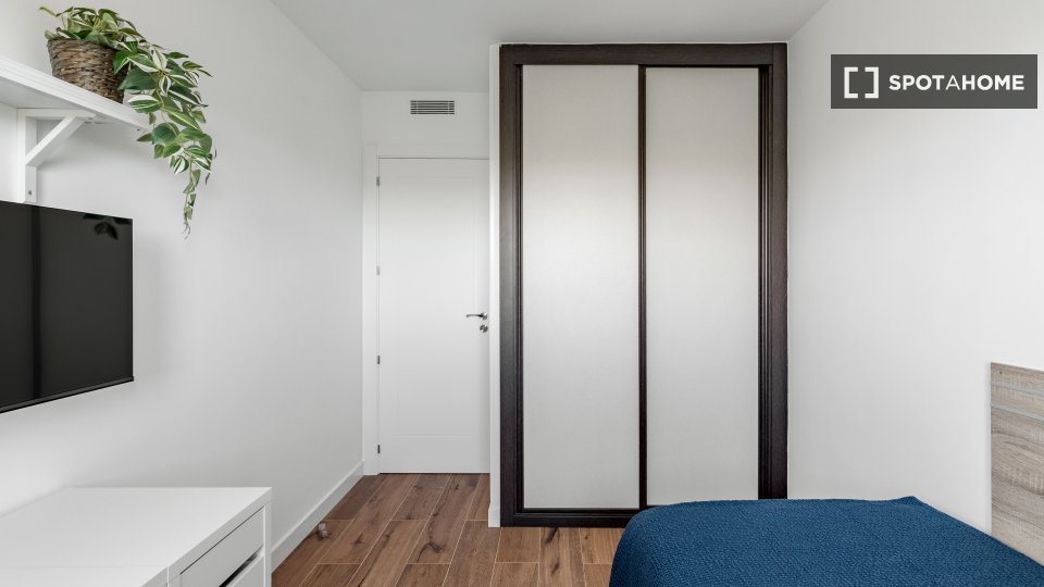 Apartment Madrid, 4 beds, 115m² — photo 15