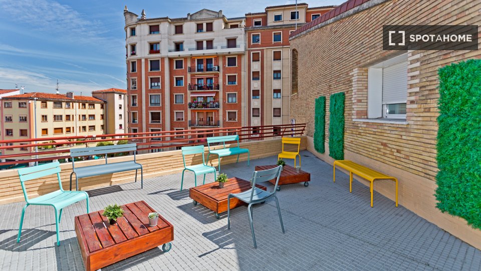 Double room Pamplona, 1 bed — photo 12