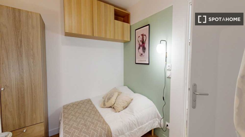 Double room Paris, 11 beds, 140m² — photo 2