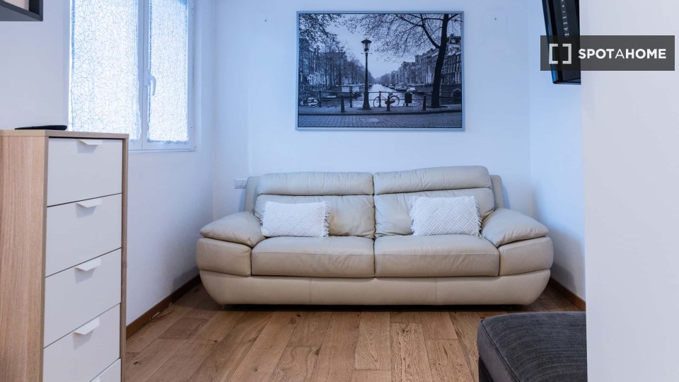 Apartment Milan, 2 beds — photo 7