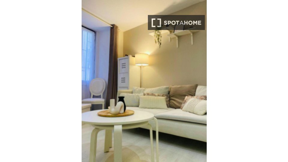 Apartment Lisbon, 1 bed, 32m² — photo 3