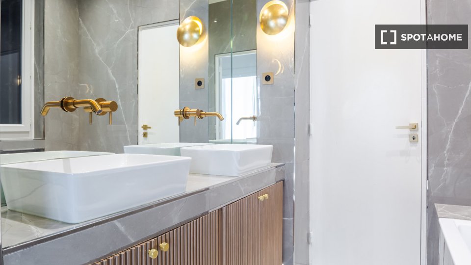 Apartment Paris, 5 beds, 194m² — photo 9