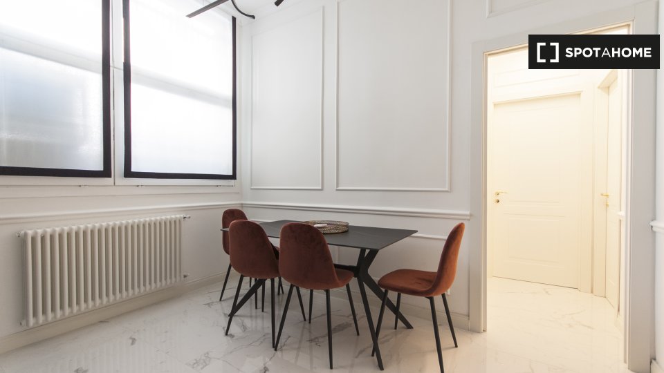 Apartment Milan, 2 beds, 62m² — photo 15