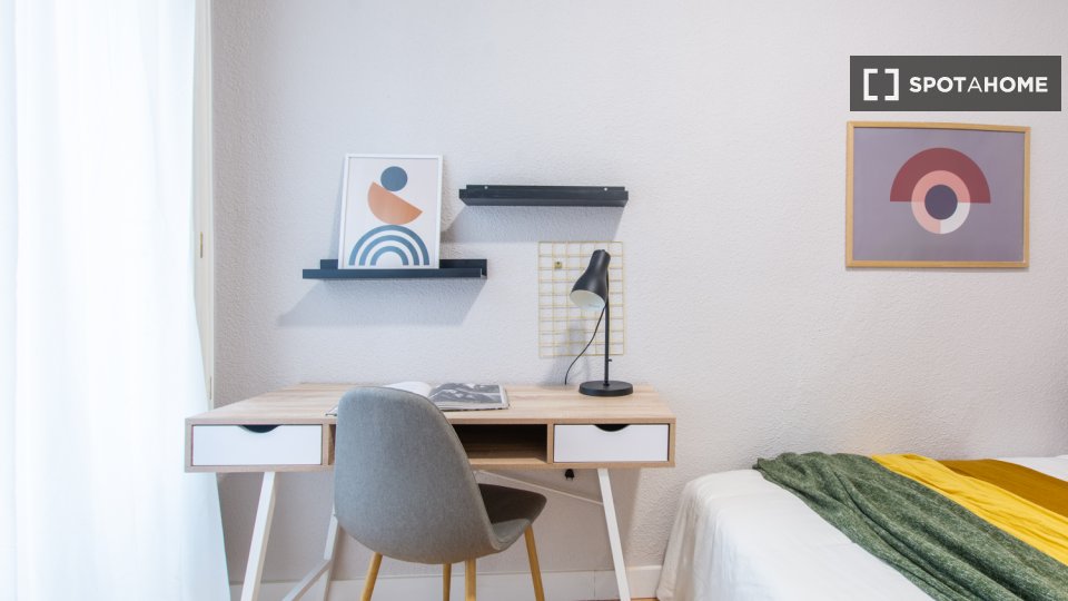 Double room Madrid, 7 beds — photo 16