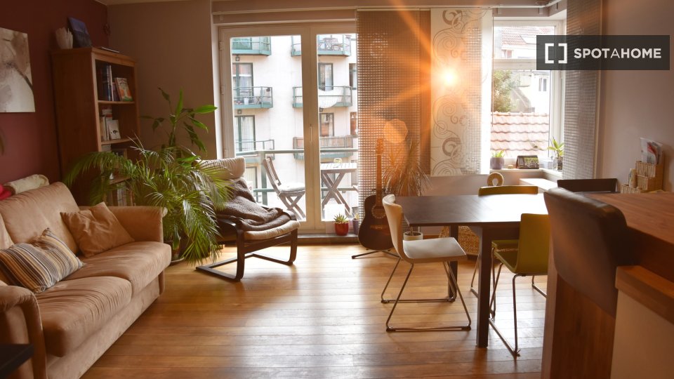 Double room Brussels, 2 beds, 70m² — photo 7