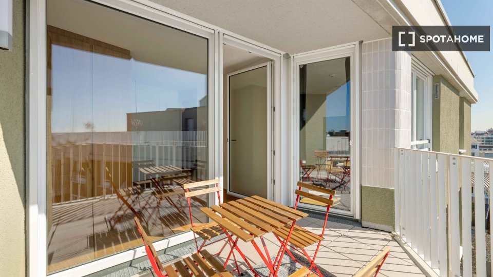 Double room Munich, 5 beds, 148m² — photo 17