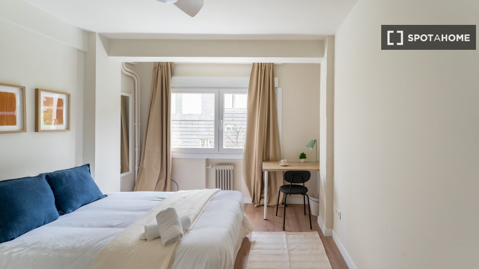 Double room Madrid, 4 beds — photo 16