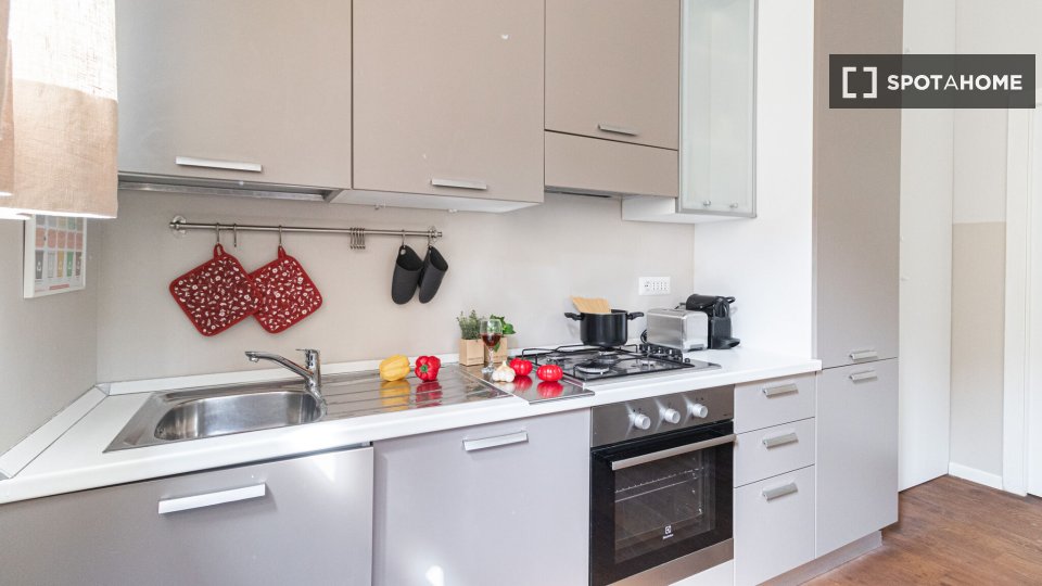 Apartment Milan, 2 beds, 70m² — photo 16