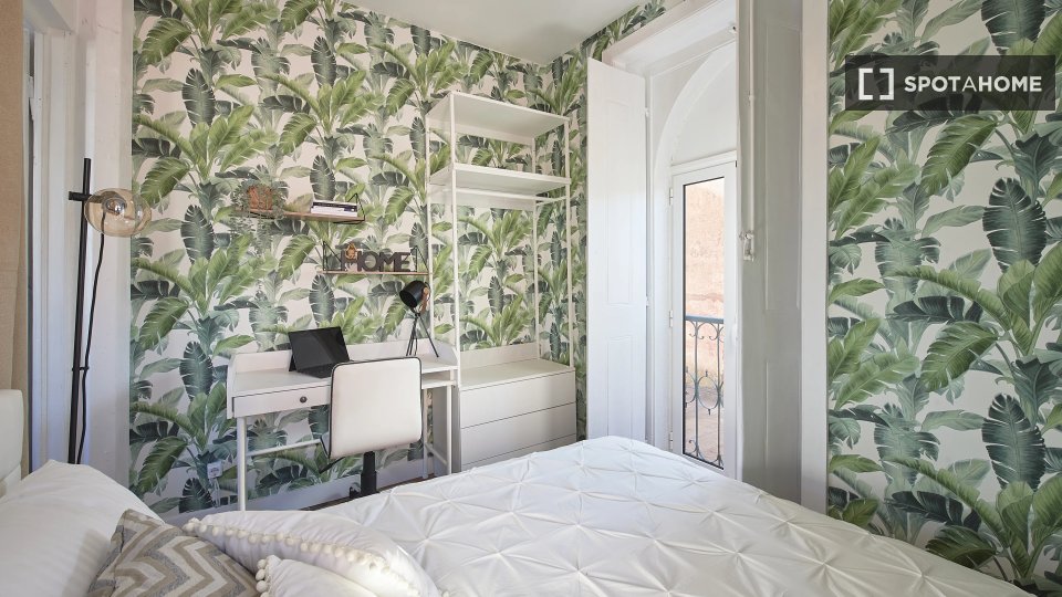 Double room Lisbon, 13 beds — photo 4