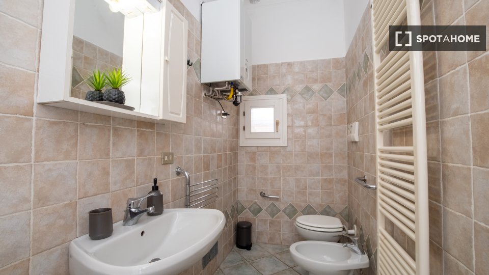 Apartment Bologna, 1 bed, 58m² — photo 2