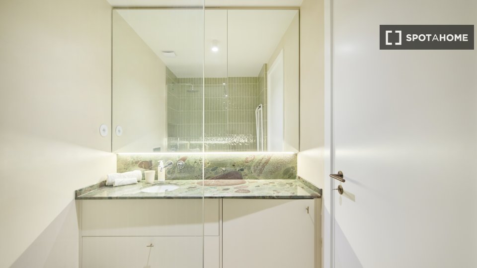 Apartment Lisbon, 1 bed — photo 9