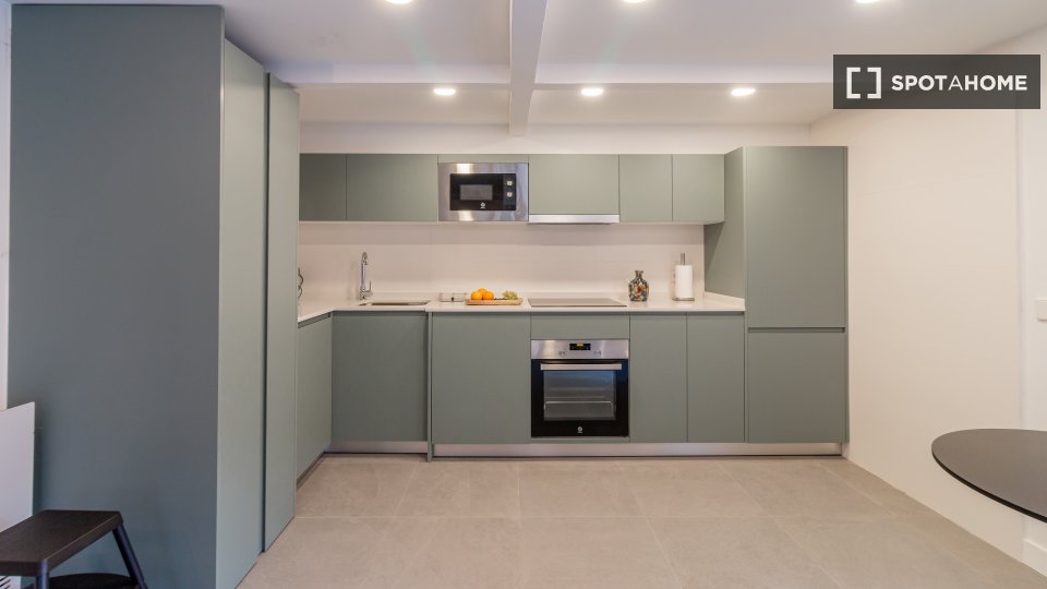 Apartment Madrid, 1 bed — photo 1
