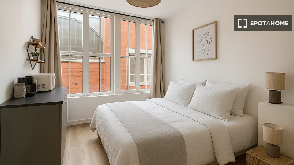Double room Paris, 13 beds, 248m² — photo 22