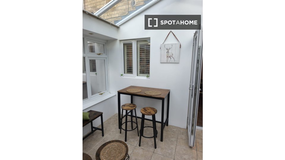 Apartment London, 4 beds, 102m² — photo 14