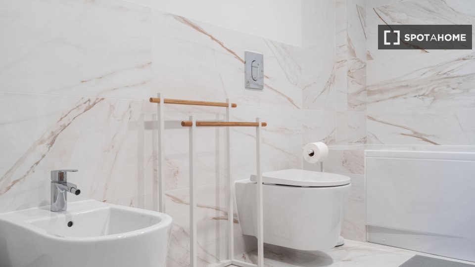 Apartment Lisbon, 3 beds, 142m² — photo 9