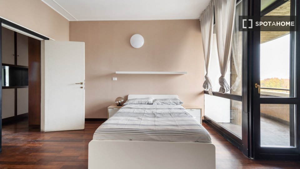 Double room Milan, 6 beds, 175m² — photo 9