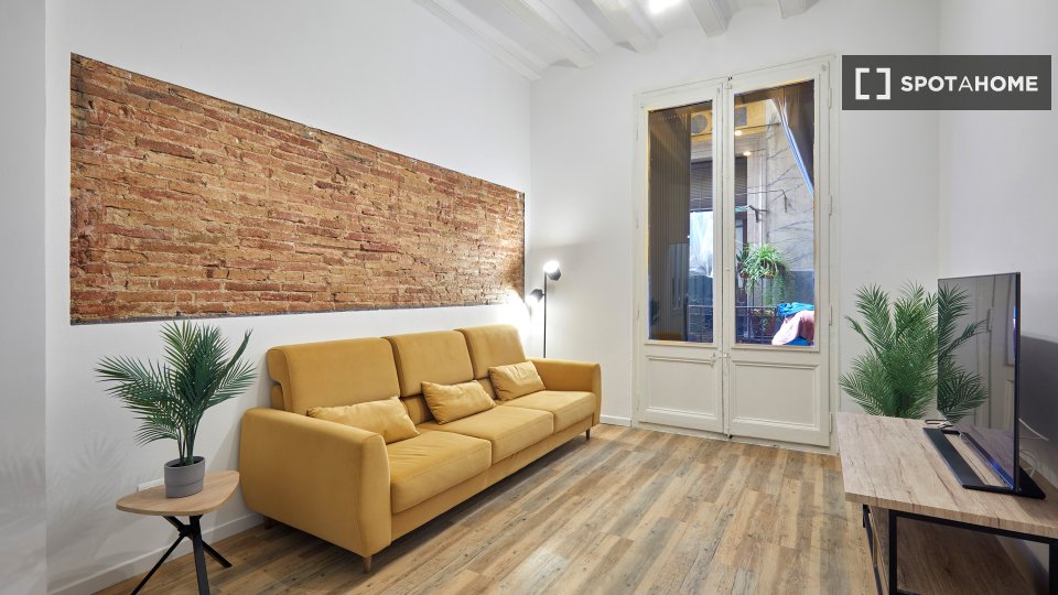 Apartment Barcelona, 2 beds, 80m² — photo 29