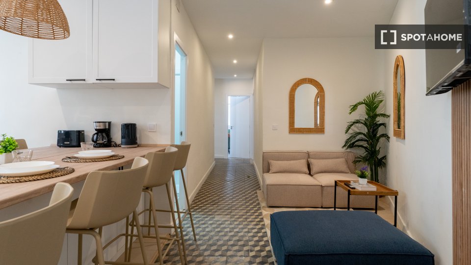 Double room Madrid, 7 beds — photo 19