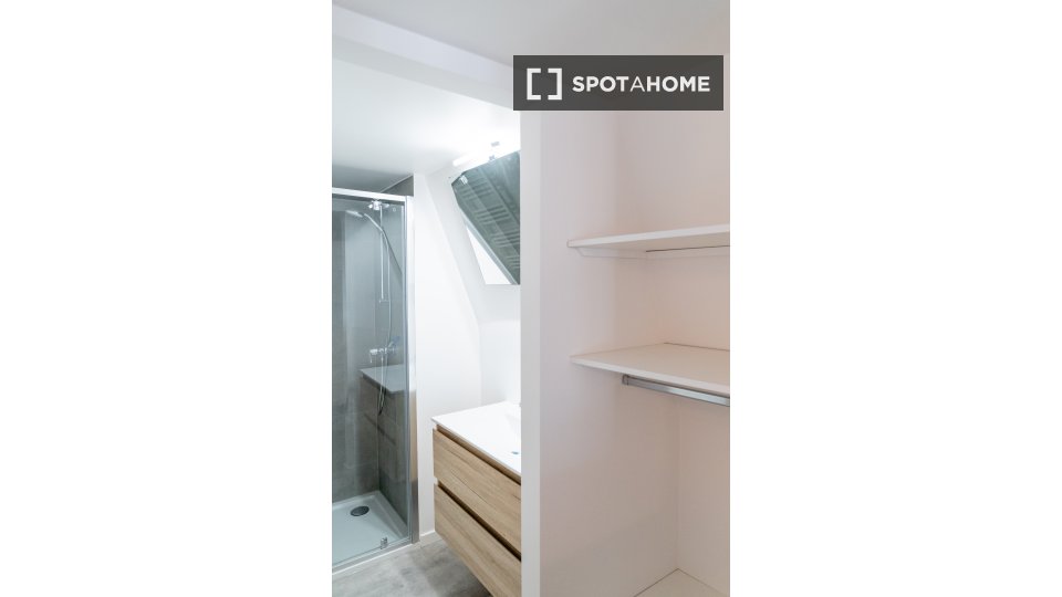 Double room Brussels, 6 beds — photo 16