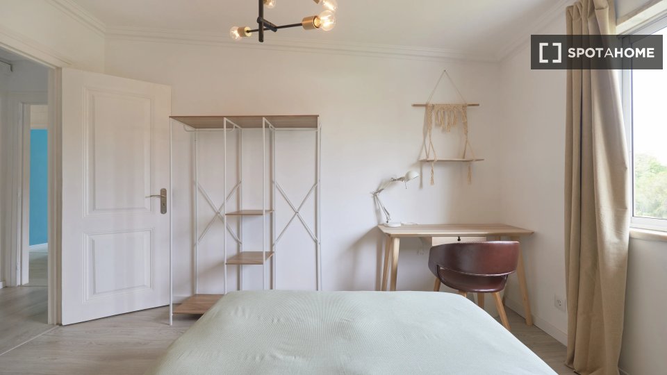 Double room Lisbon, 11 beds — photo 3