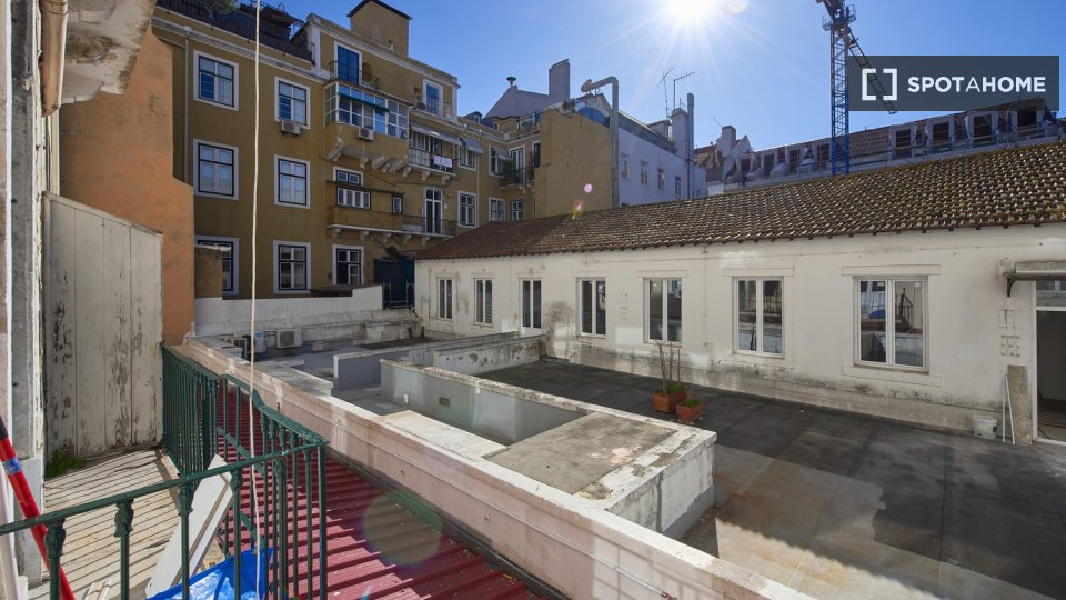 Double room Lisbon, 9 beds — photo 38