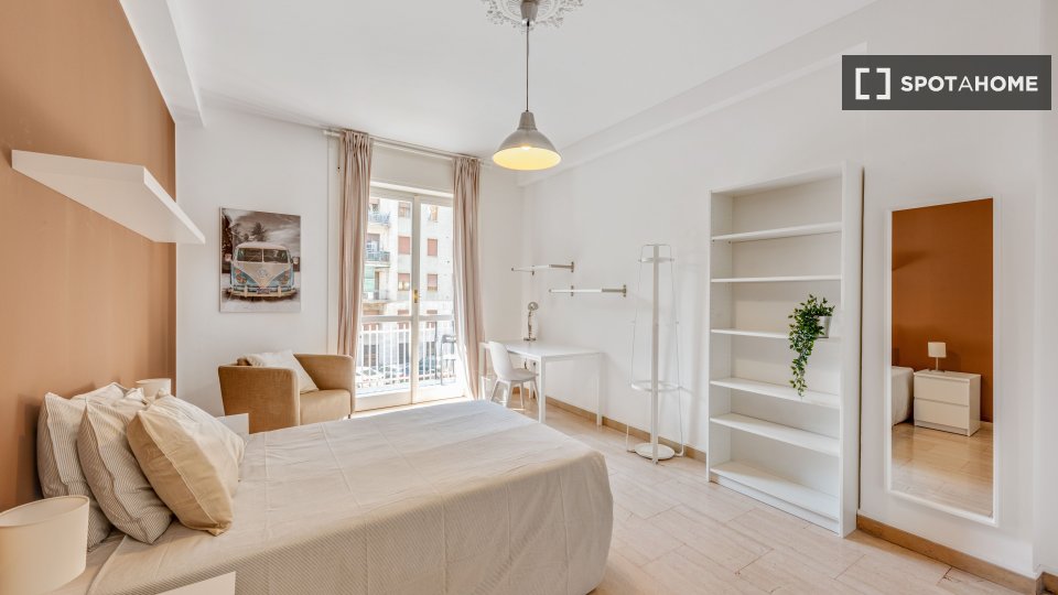 Double room Milan, 2 beds, 76m² — photo 8