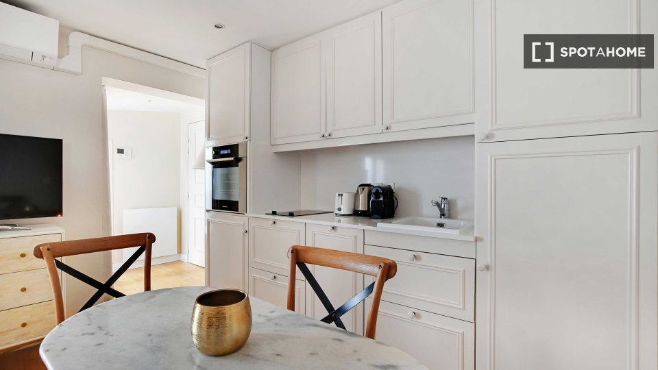 Apartment mono Paris, 45m² — photo 1