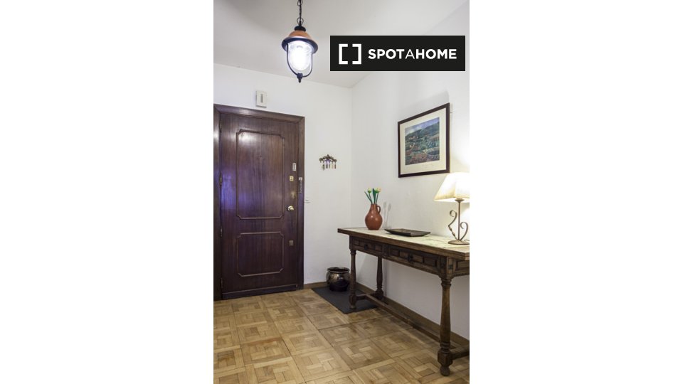 Double room Alcala_De_Henares, 6 beds, 180m² — photo 20