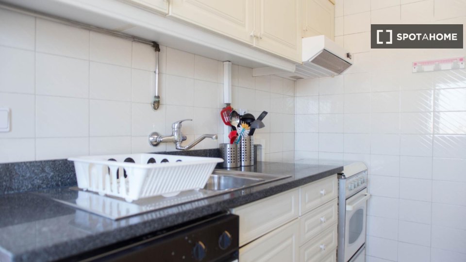 Double room Porto, 5 beds, 100m² — photo 17
