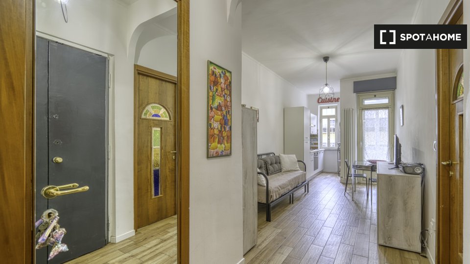 Apartment Turin, 2 beds, 60m² — photo 4