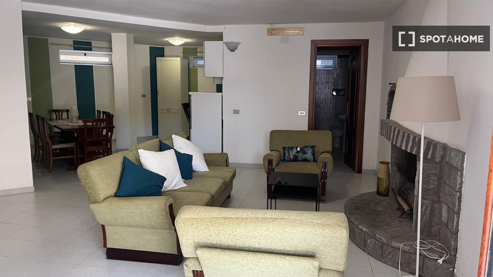 Apartment Rome, 2 beds — photo 11