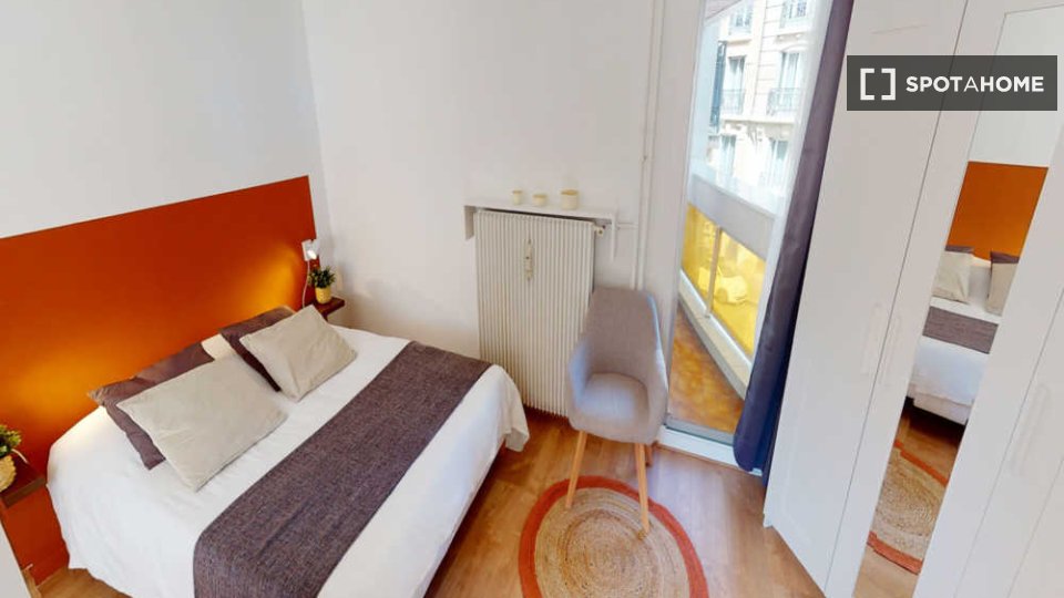 Double room Paris, 3 beds, 60m² — photo 10