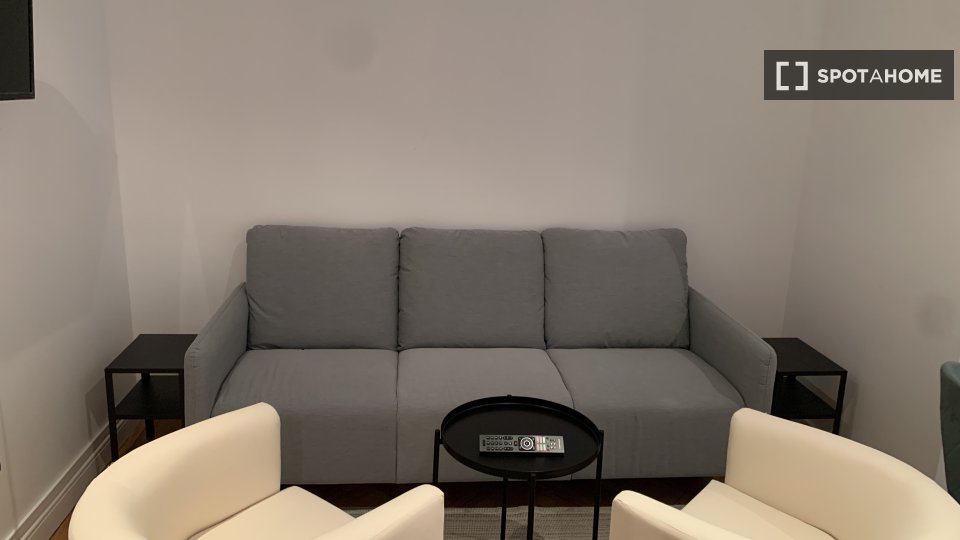 Double room Madrid, 6 beds — photo 19