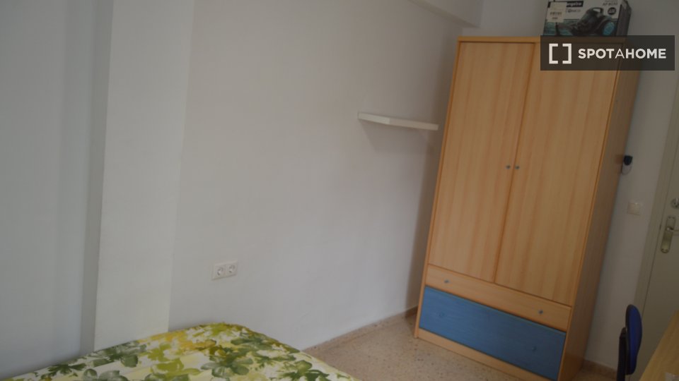 Double room Valencia, 4 beds — photo 30