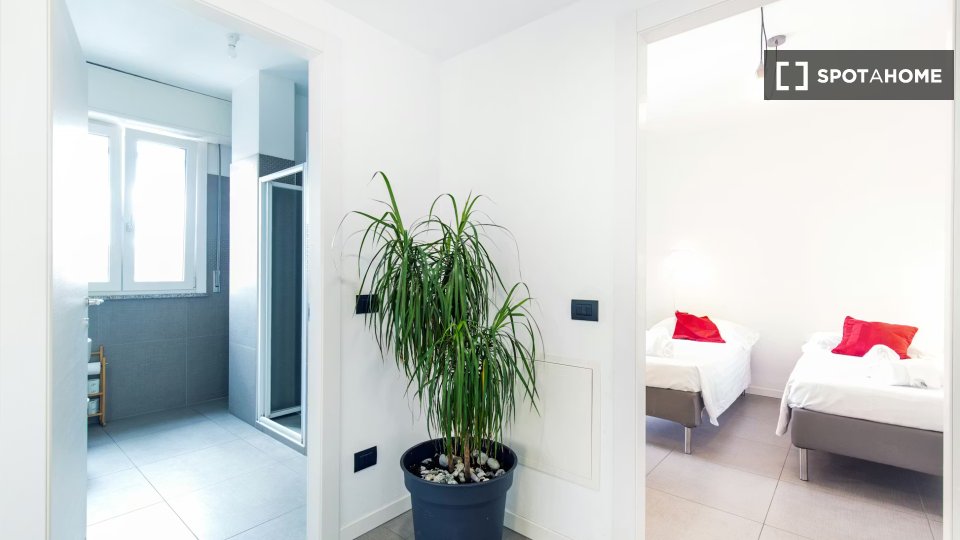 Double room Milan, 5 beds — photo 31