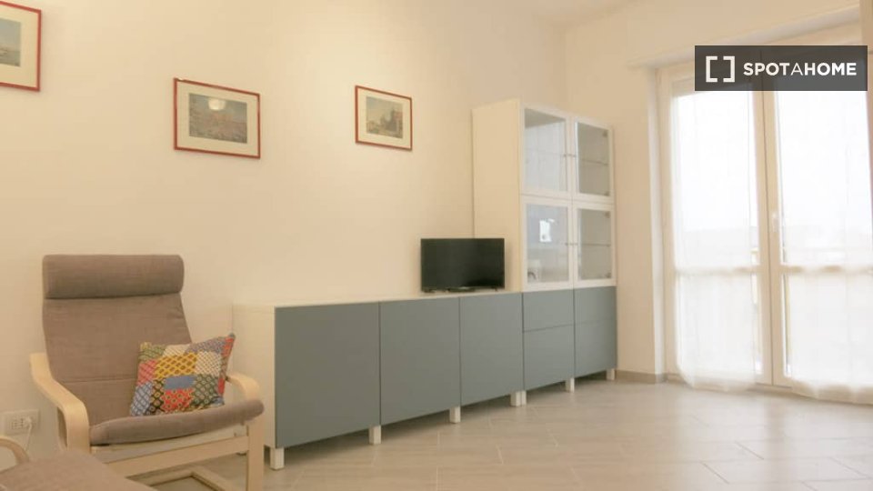 Apartment Milan, 1 bed — photo 2