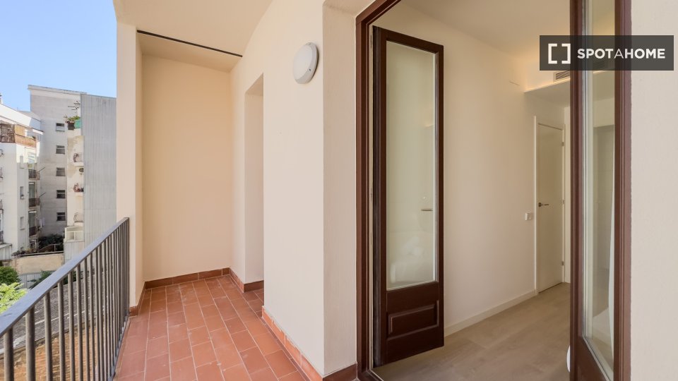 Apartment Barcelona, 2 beds, 73m² — photo 3