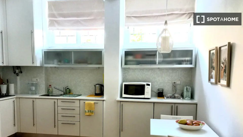 Apartment Lisbon, 1 bed — photo 7