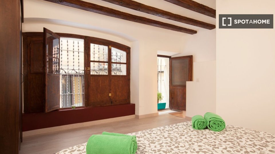 Apartment Barcelona, 1 bed, 60m² — photo 2