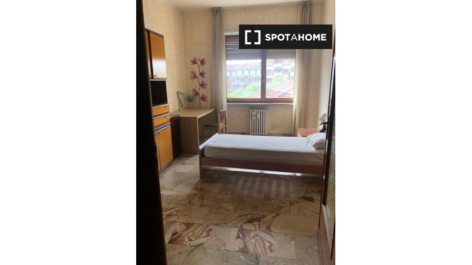 Double room Turin, 2 beds — photo 2