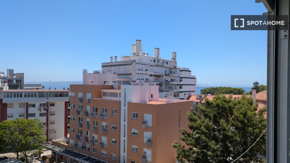 Apartment mono Lisbon, 55m² — photo 13